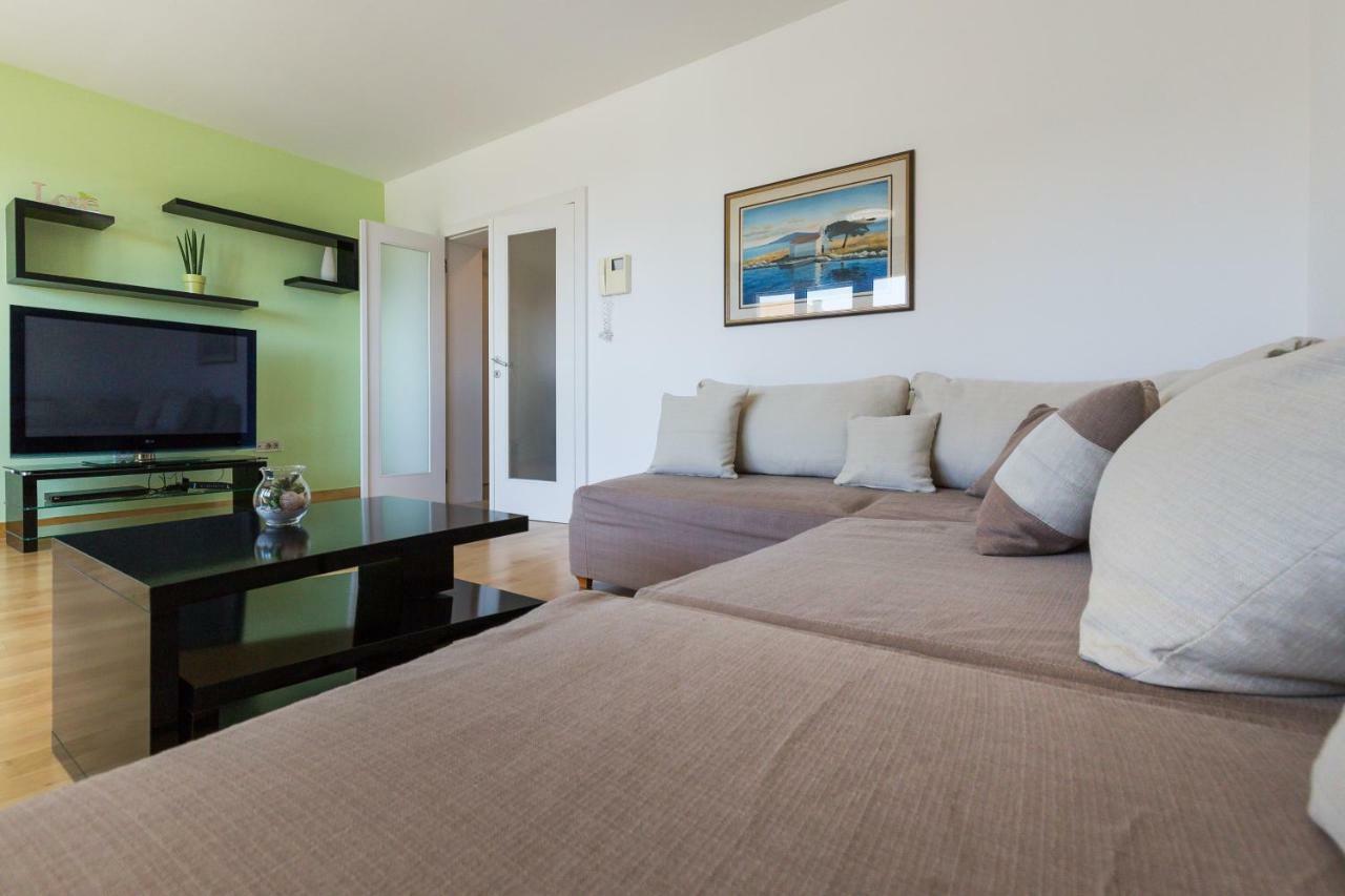 Apartment Pavic - Private Parking Zadar Exterior foto